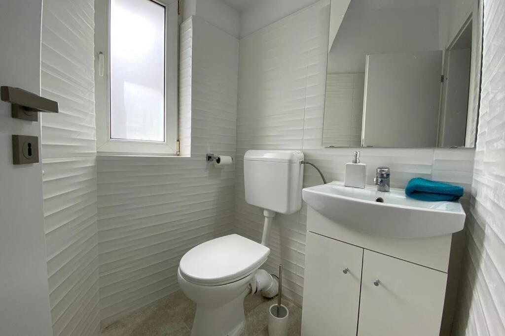 New Luxury Flat In Front Of The Parliament At Unirii Apartment Bucureşti Ngoại thất bức ảnh